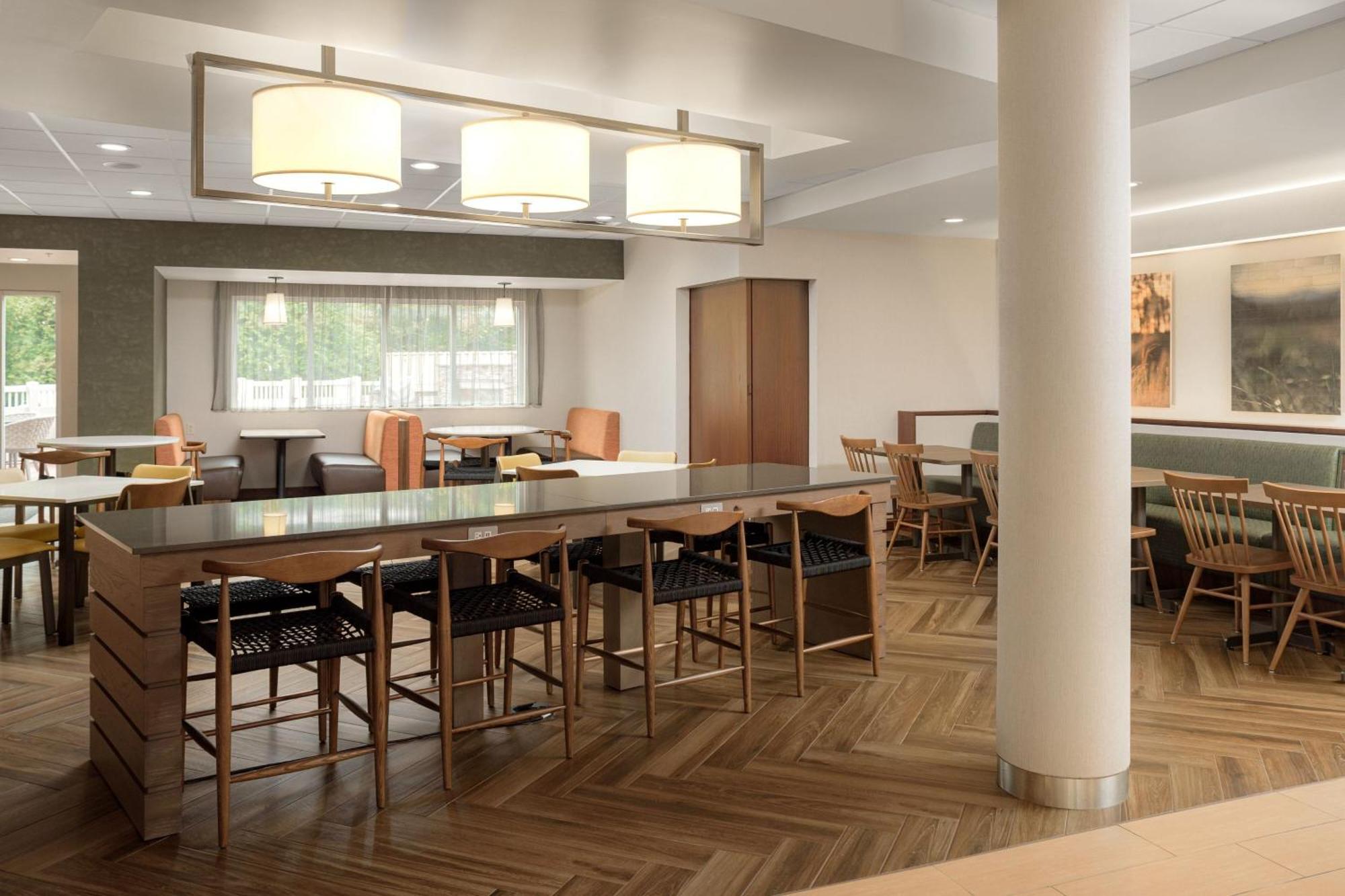 Hotel Fairfield & By Marriott Columbia