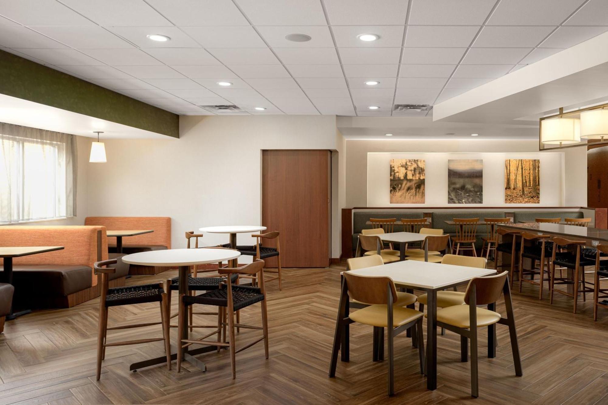 Fairfield & By Marriott